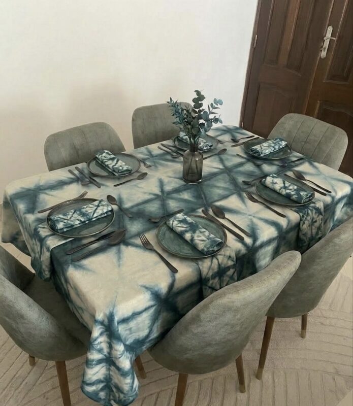 Nappe de table Tie & Dye Indigo – 100% Coton – Artisanat du Sénégal