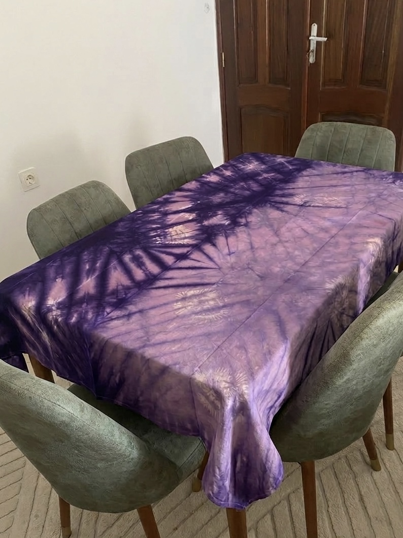 Nappe de Table Tie & Dye Violette en Coton – Fait Main au Sénégal – Set avec 6 Serviettes – Image 2