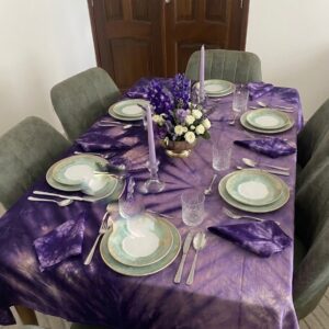 Nappe de Table Tie & Dye Violette en Coton – Fait Main au Sénégal – Set avec 6 Serviettes